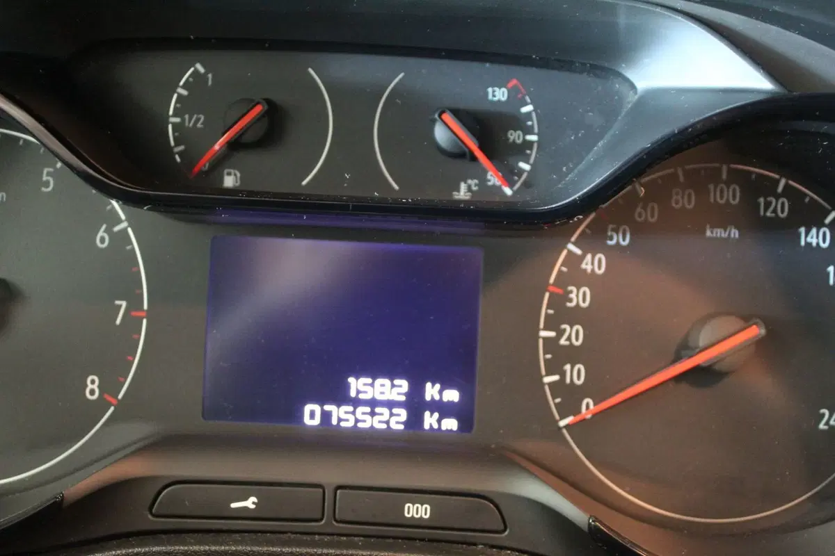 Opel Crossland usata a Cremona (10)