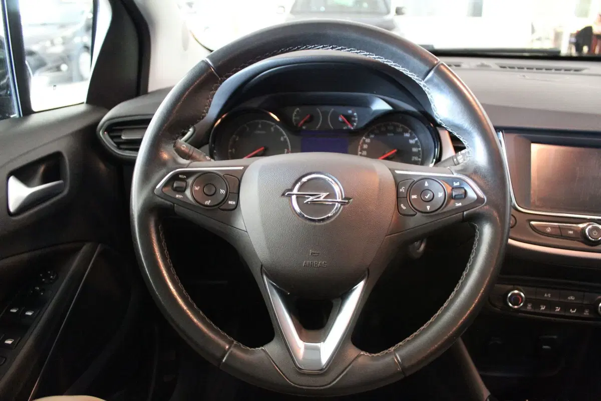 Opel Crossland usata a Cremona (9)