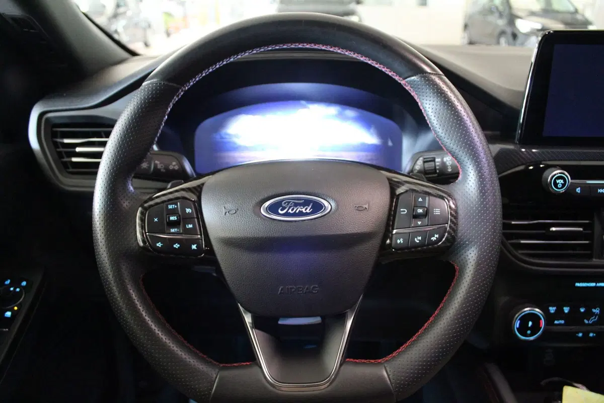 Ford Kuga usata a Cremona (9)