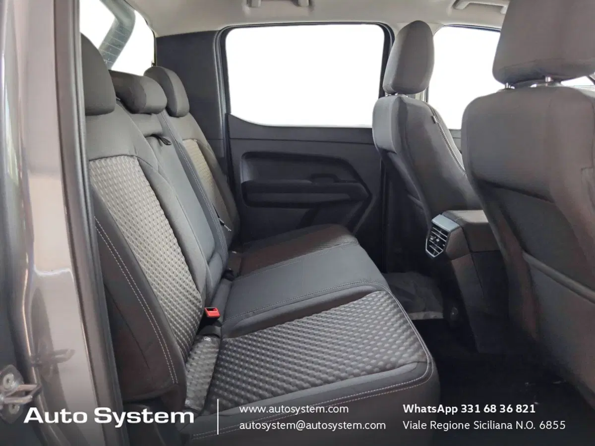 Volkswagen Amarok nuova a Palermo (8)