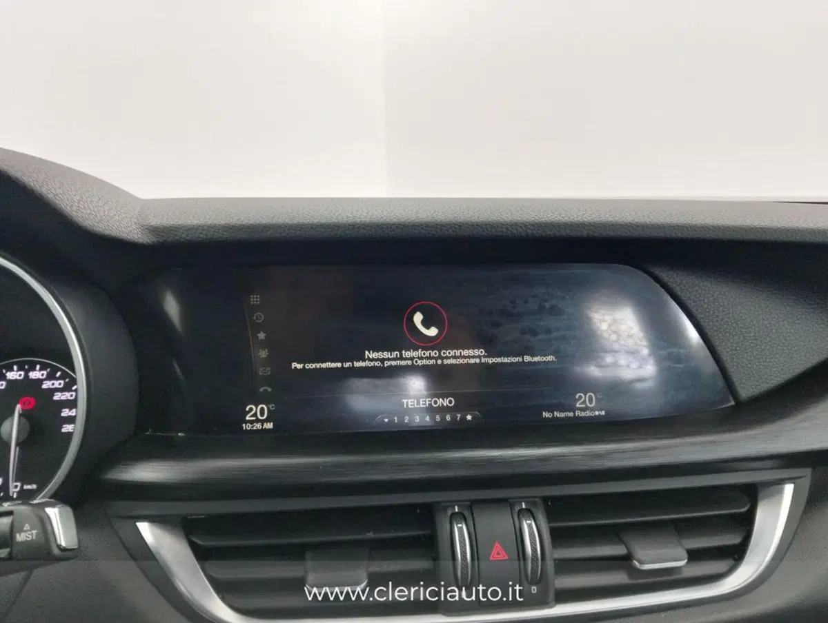 Alfa Romeo Stelvio usata a Como (15)