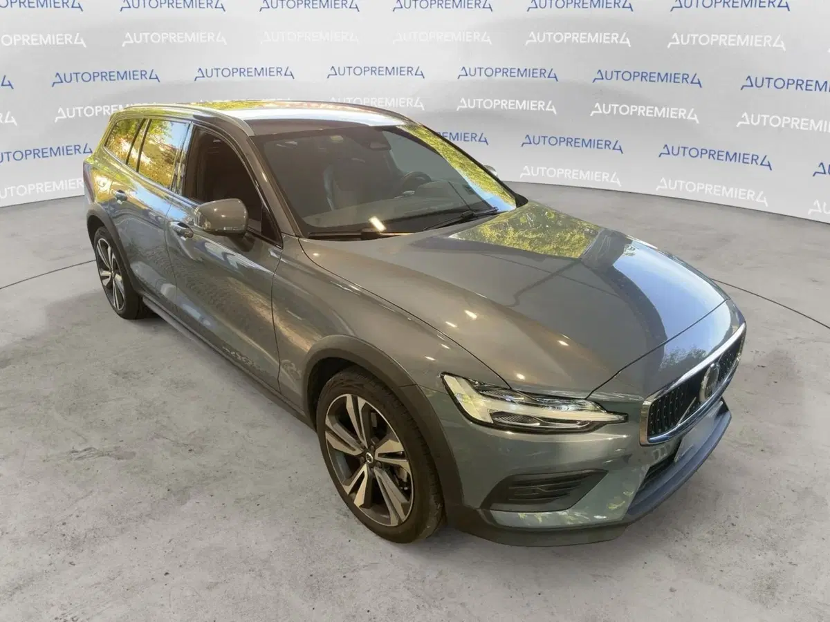 Volvo V60 Cross Country usata a Como (7)