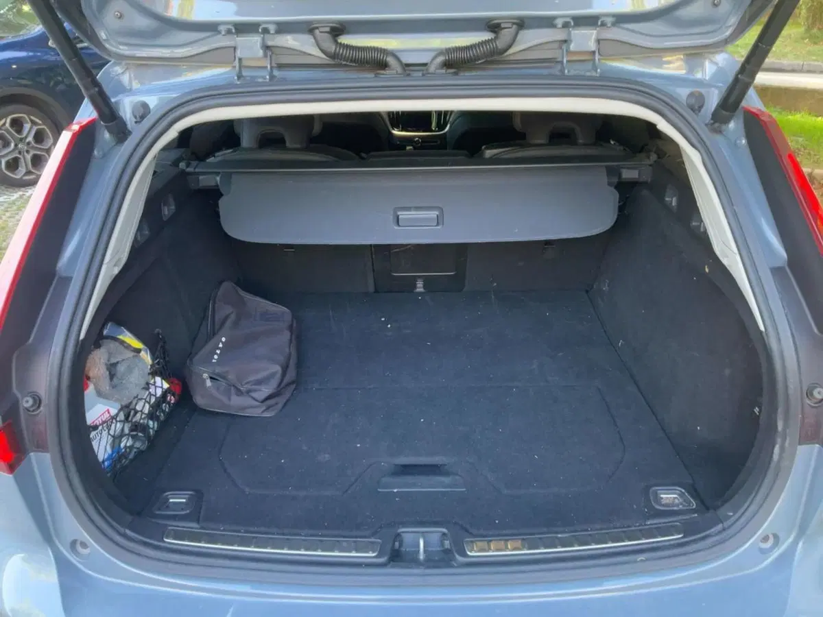Volvo V60 Cross Country usata a Como (8)