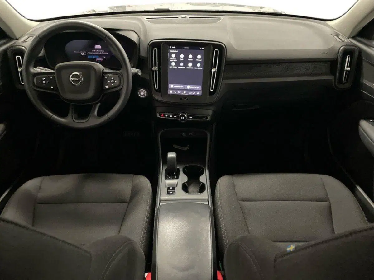 Volvo XC40 usata a Macerata (11)