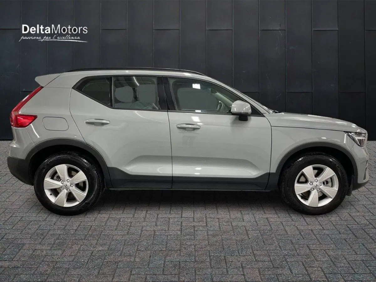 Volvo XC40 usata a Macerata (4)