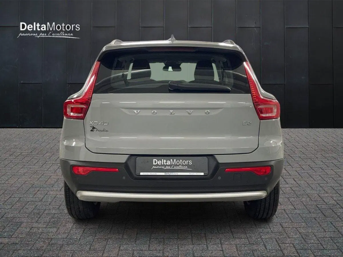Volvo XC40 usata a Macerata (5)