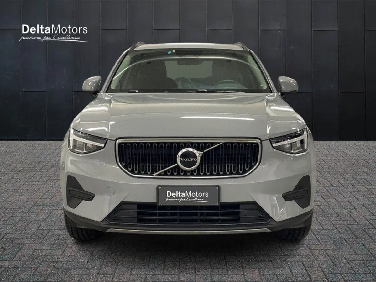 Volvo XC40 usata a Macerata (6)