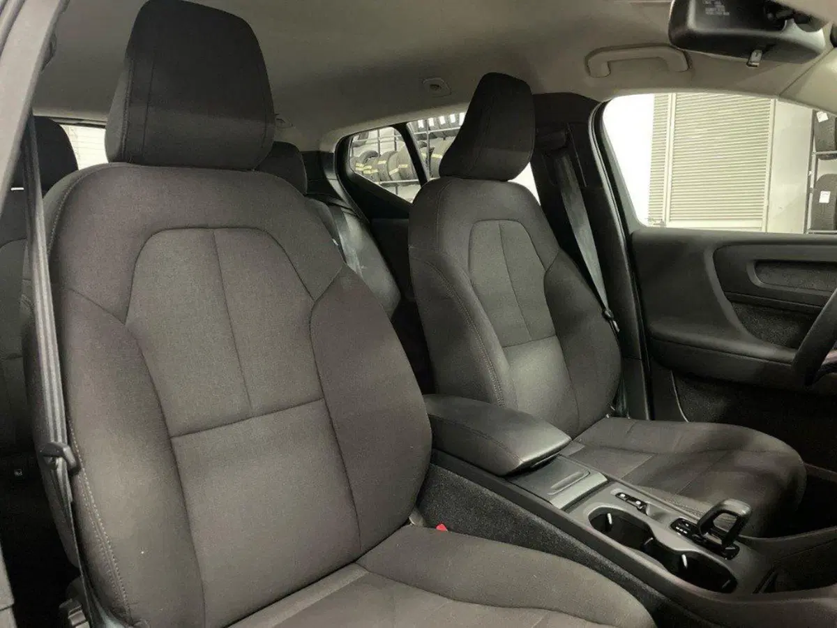 Volvo XC40 usata a Macerata (9)