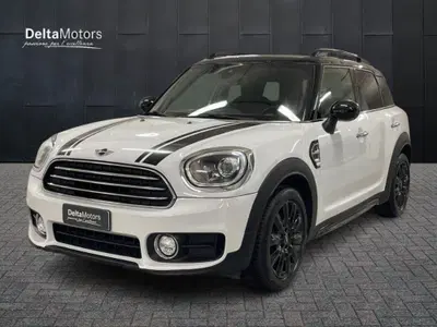 MINI Mini Countryman 2.0 Cooper D Essential Countryman del 2018 usata a Montecosaro