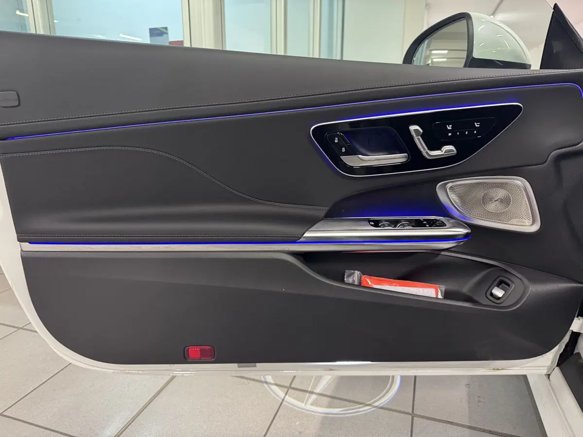 Mercedes-Benz CLE Cabrio nuova a Messina (6)