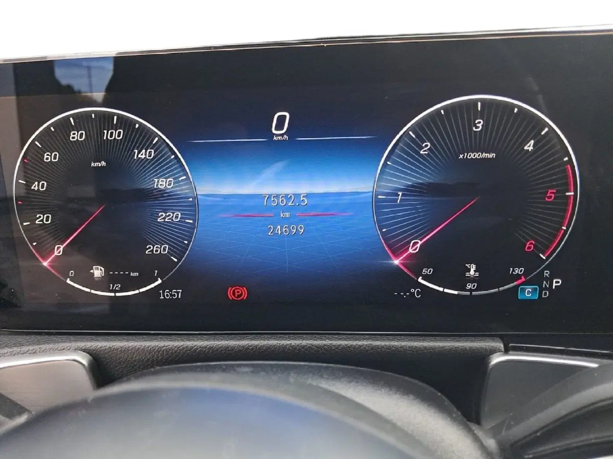 Mercedes-Benz GLB usata a Salerno (9)