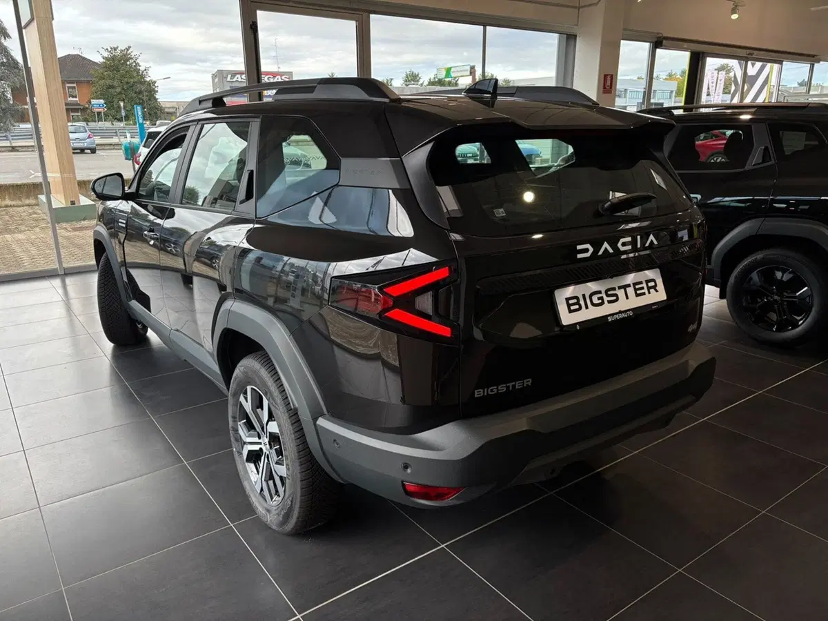 Dacia Bigster nuova a Vercelli (5)