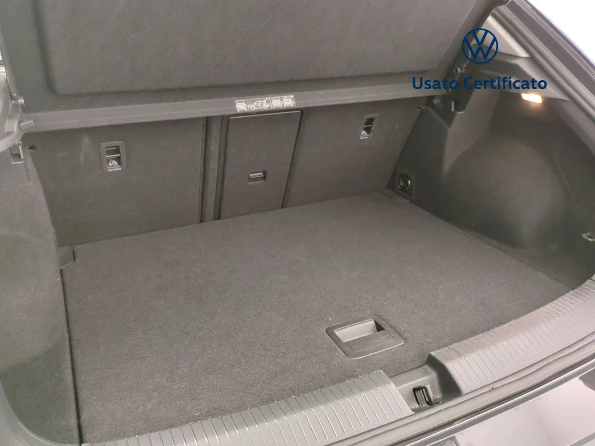 Volkswagen T-Roc usata a Avellino (11)