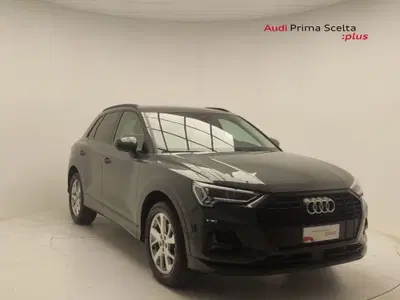 Audi Q3 35 2.0 tdi Business Advanced s-tronic del 2023 usata a Pratola Serra
