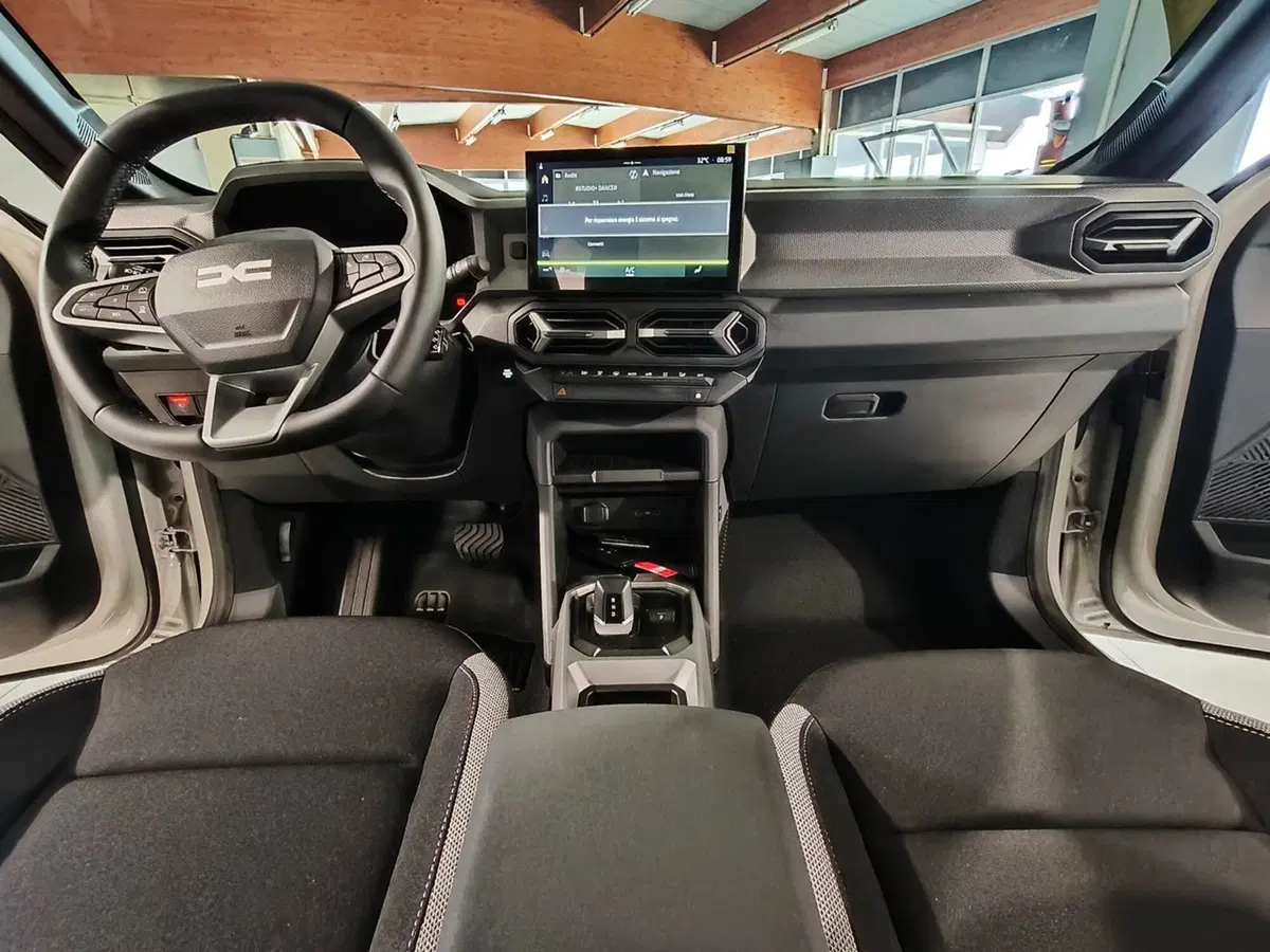 Dacia Duster nuova a Brescia (12)