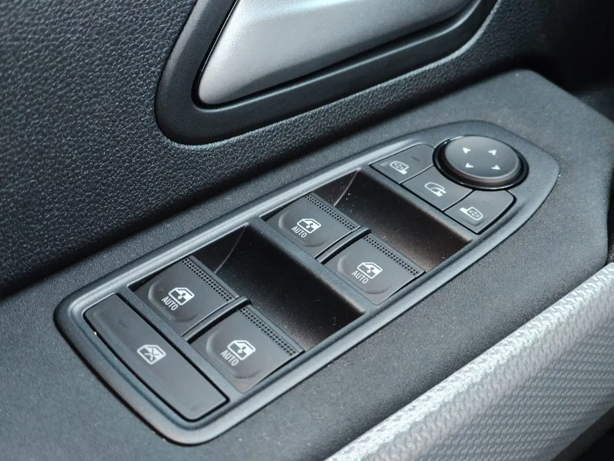 Dacia Duster nuova a Brescia (18)