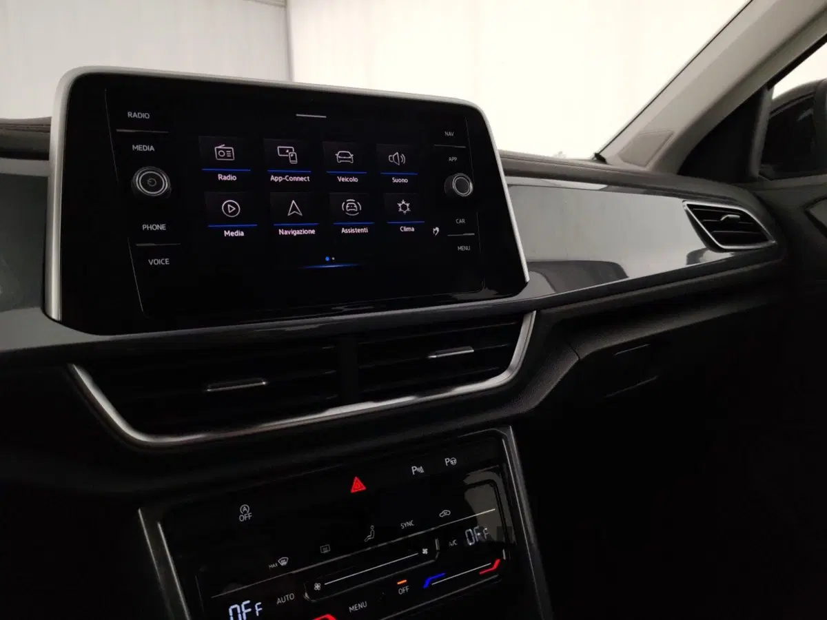 Volkswagen T-Roc usata a Massa-Carrara (12)