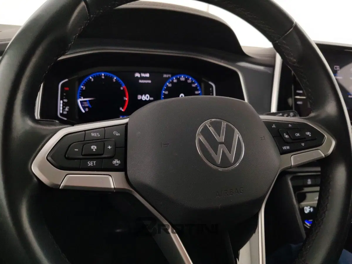 Volkswagen T-Roc usata a Massa-Carrara (13)