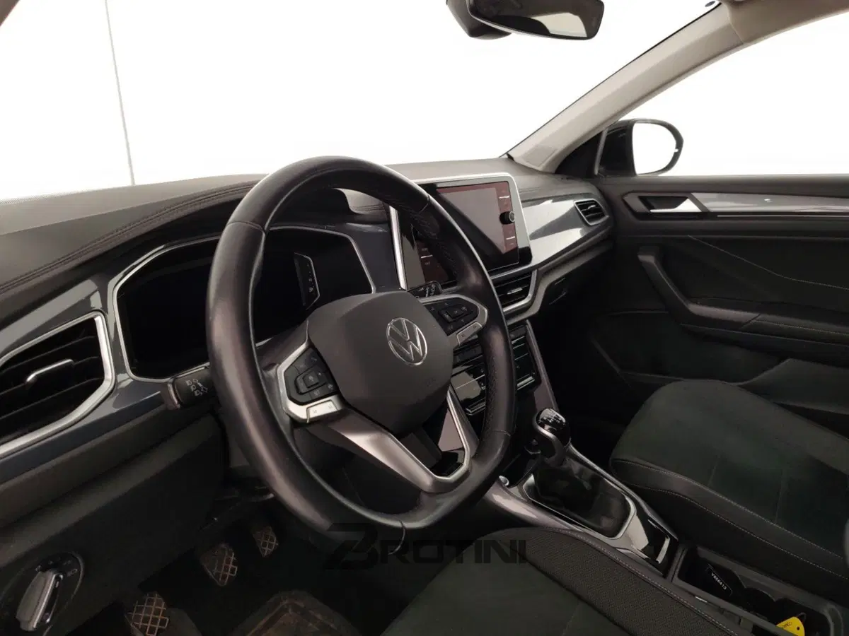 Volkswagen T-Roc usata a Massa-Carrara (8)
