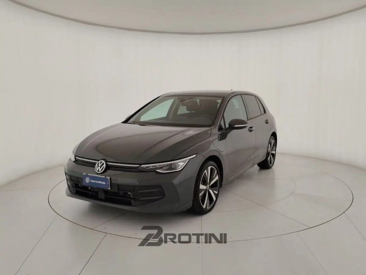 Volkswagen Golf usata a Massa-Carrara