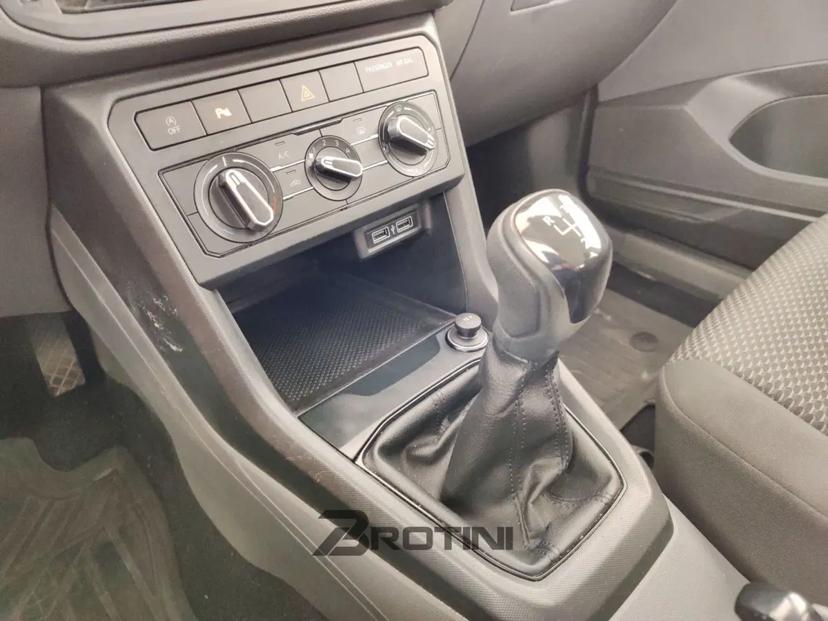 Volkswagen T-Cross usata a Massa-Carrara (12)