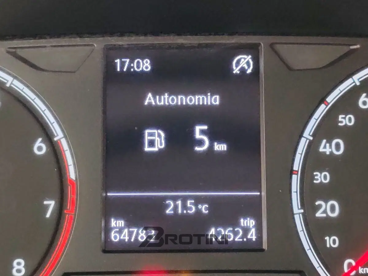 Volkswagen T-Cross usata a Massa-Carrara (14)