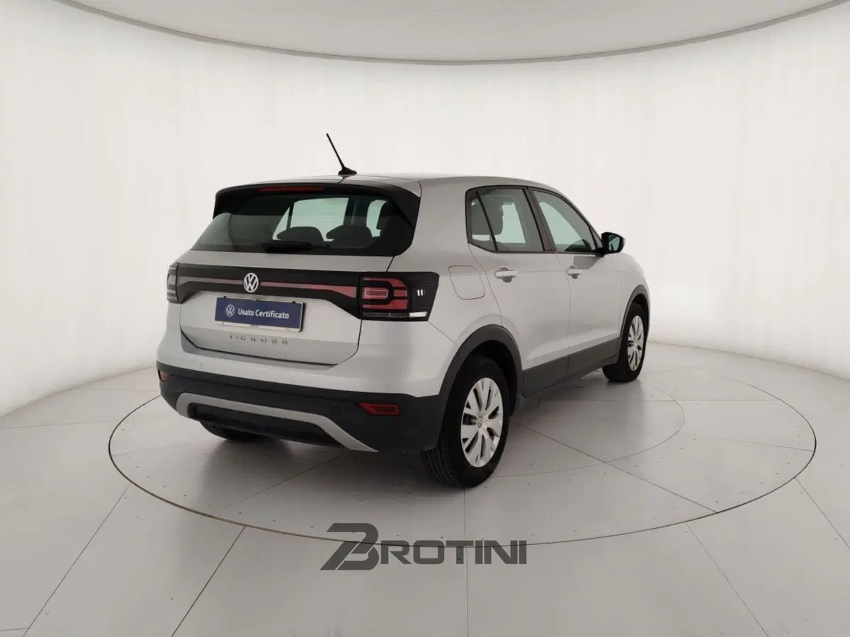 Volkswagen T-Cross usata a Massa-Carrara (3)