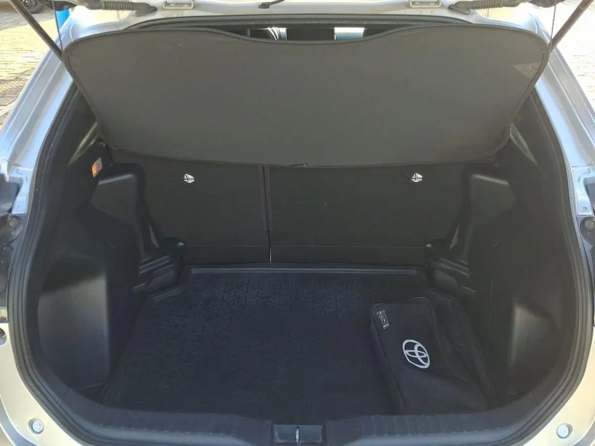 Toyota Yaris Cross usata a Roma (6)