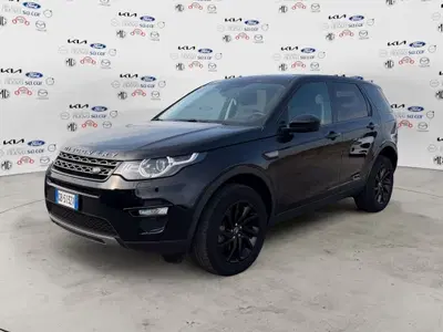 Land Rover Discovery Sport 2.0 eD4 150 CV 2WD SE del 2020 usata a Novara