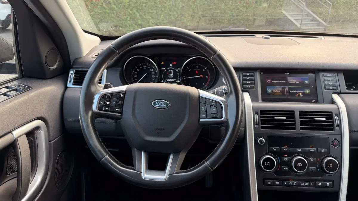 Land Rover Discovery Sport usata a Novara (13)