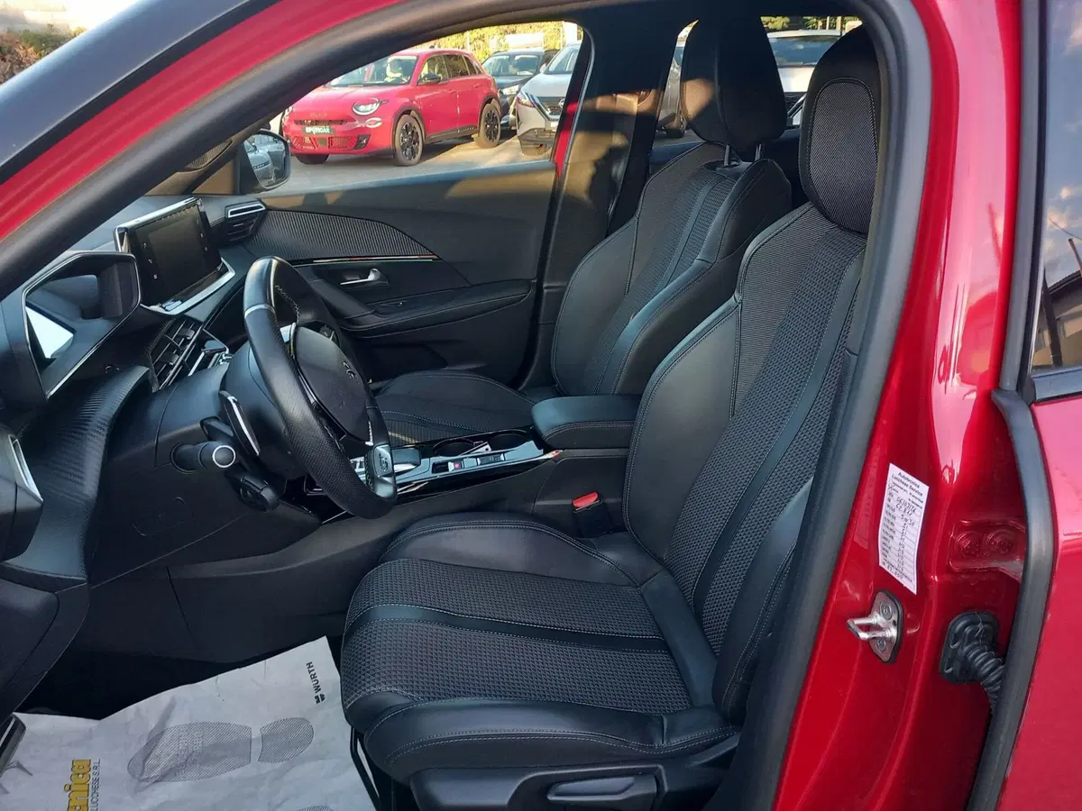 Peugeot 2008 usata a Lucca (9)