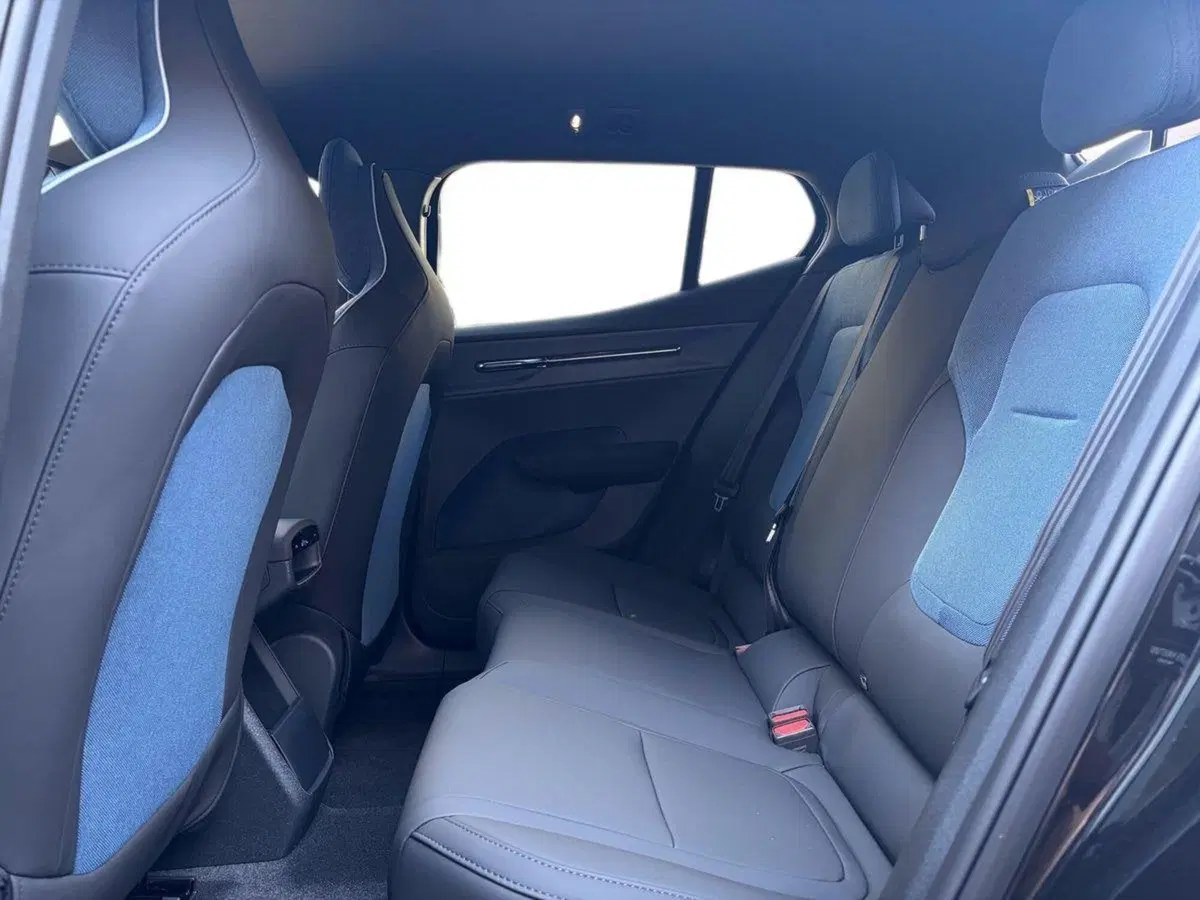 Volvo EX30 nuova a Ravenna (5)