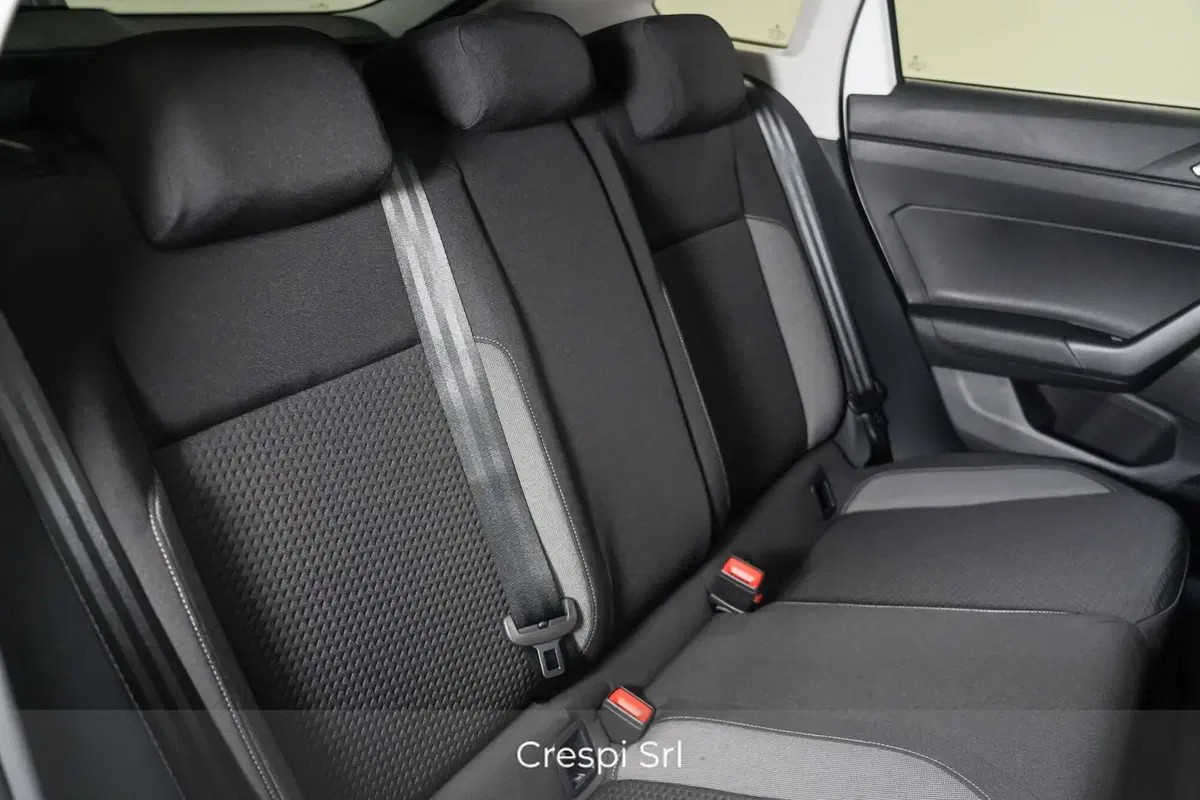 Volkswagen Taigo usata a Varese (14)