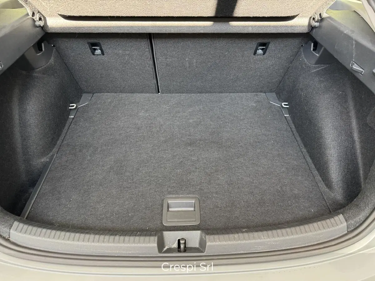 Volkswagen Taigo usata a Varese (19)