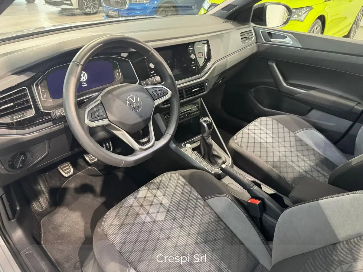 Volkswagen Taigo usata a Varese (12)