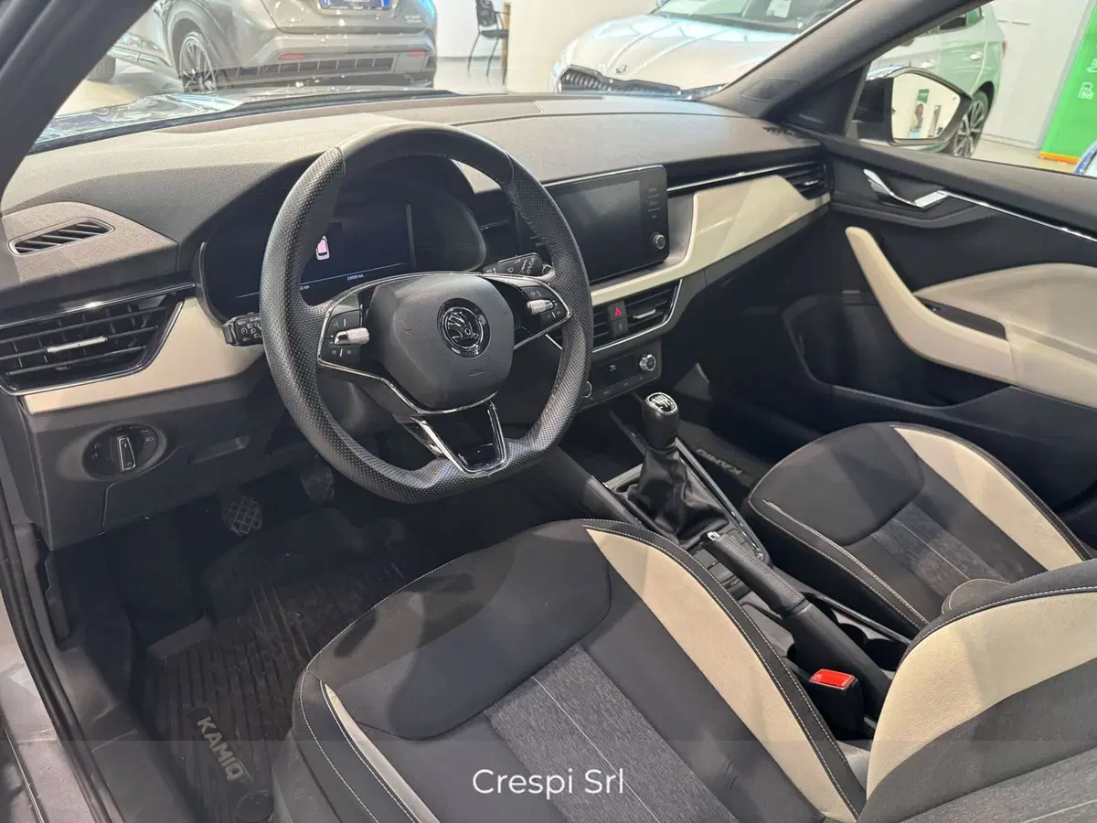 Skoda Kamiq usata a Varese (9)