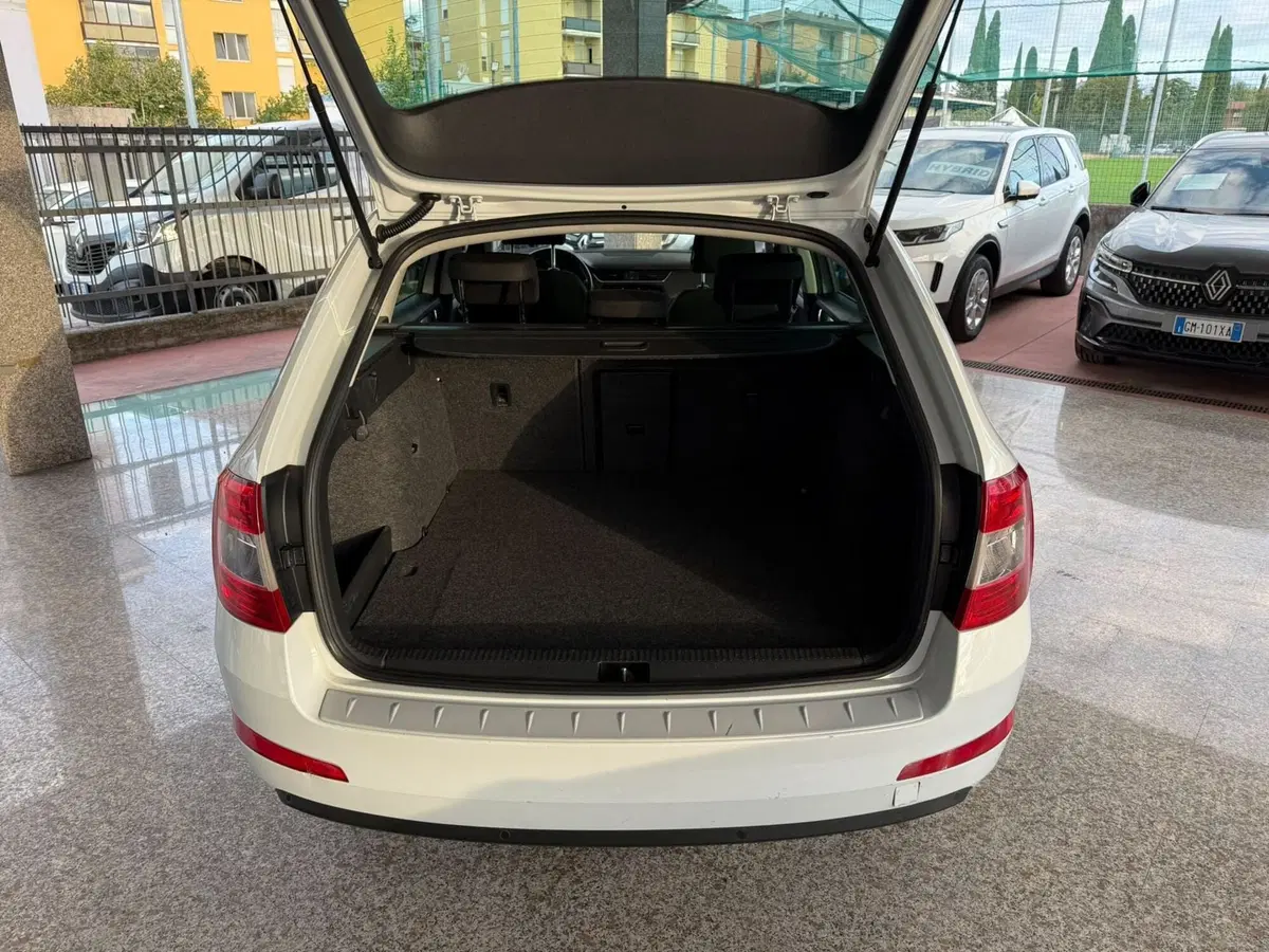 Skoda Octavia Station Wagon usata a Brescia (6)