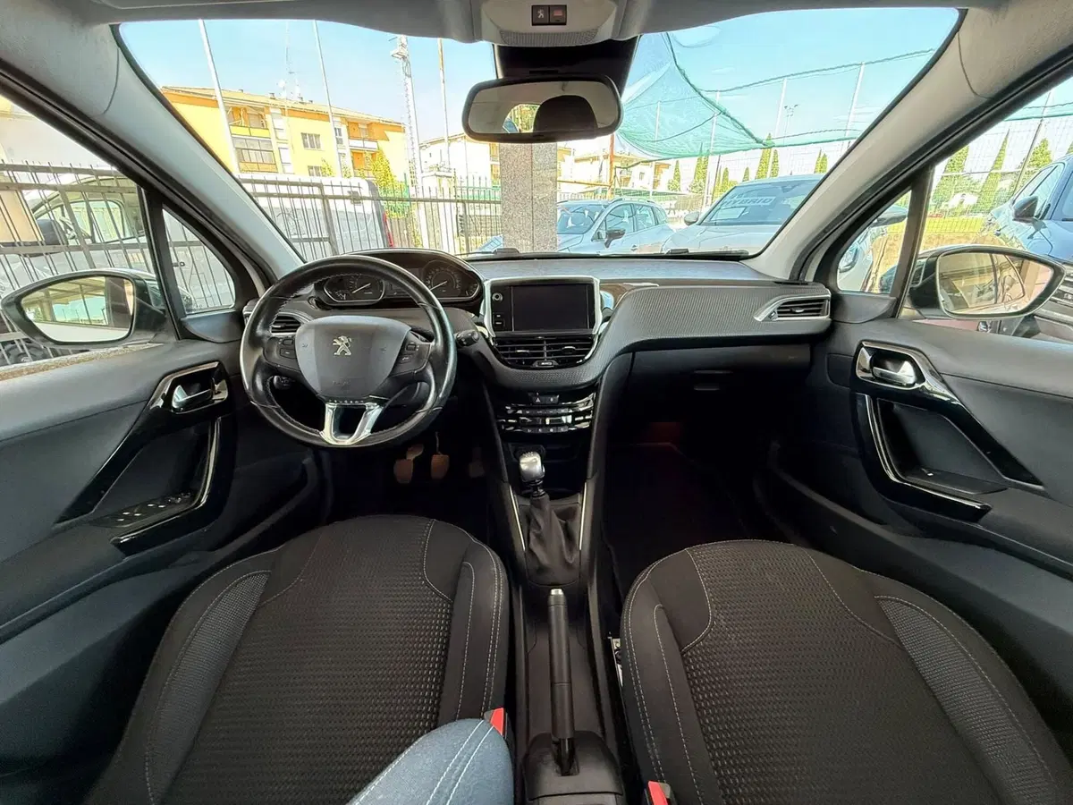 Peugeot 208 usata a Brescia (8)