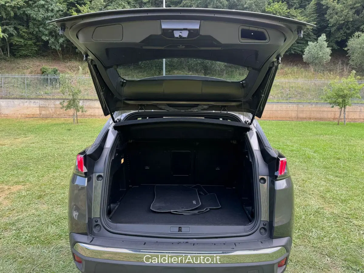 Peugeot 3008 usata a Salerno (9)