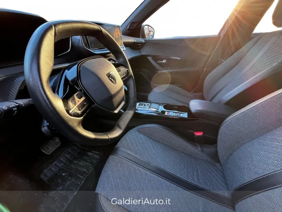 Peugeot 2008 usata a Salerno (6)