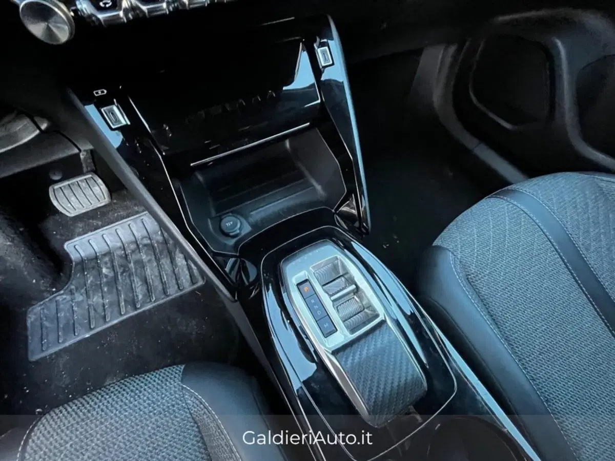 Peugeot 2008 usata a Salerno (8)