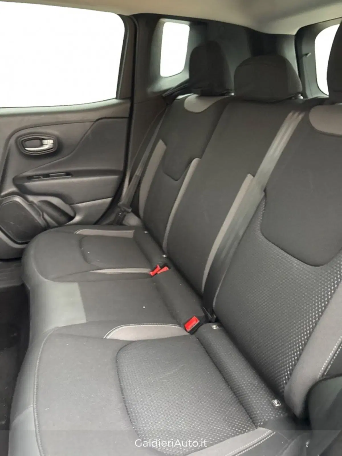 Jeep Renegade usata a Salerno (7)