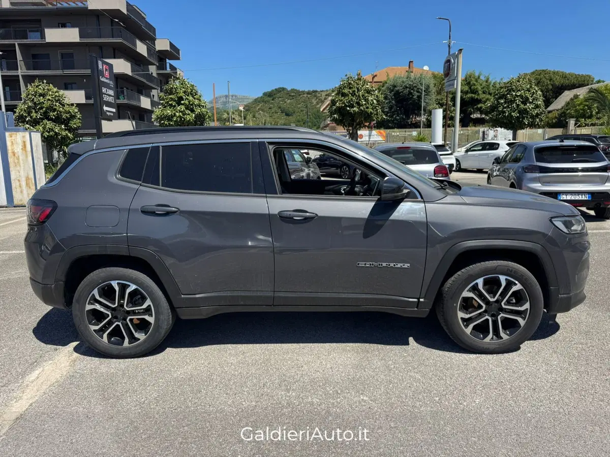 Jeep Compass usata a Salerno (15)