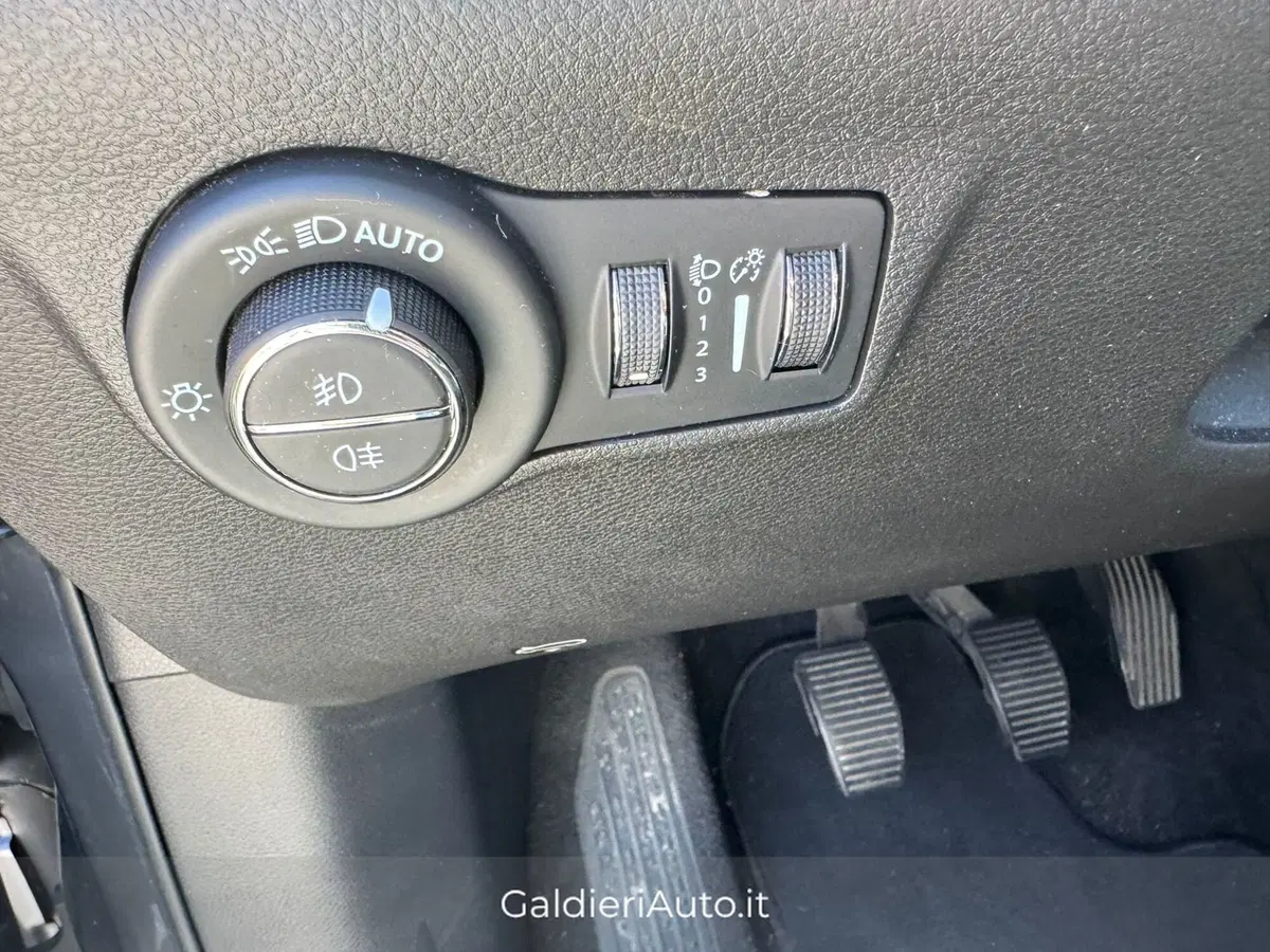 Jeep Compass usata a Salerno (20)