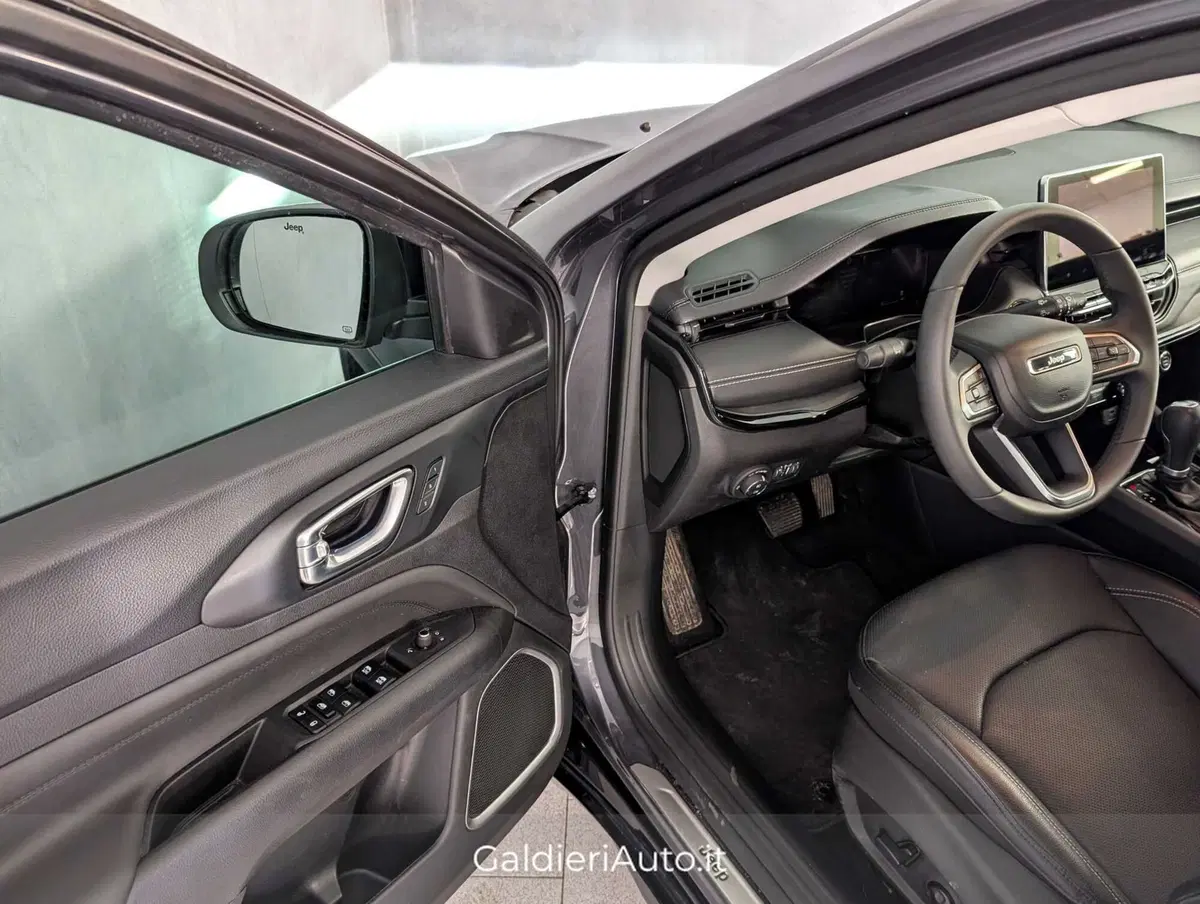 Jeep Compass usata a Salerno (12)
