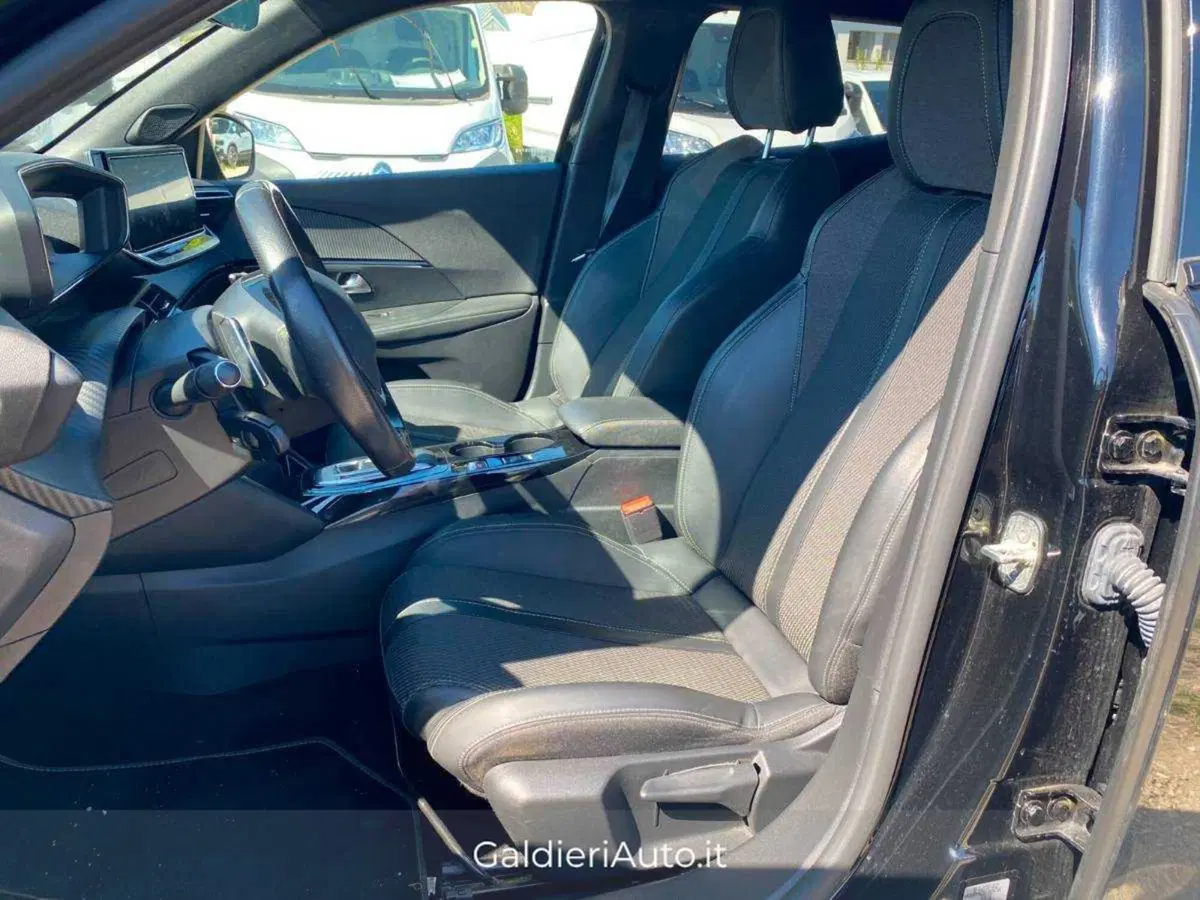 Peugeot 2008 usata a Salerno (6)