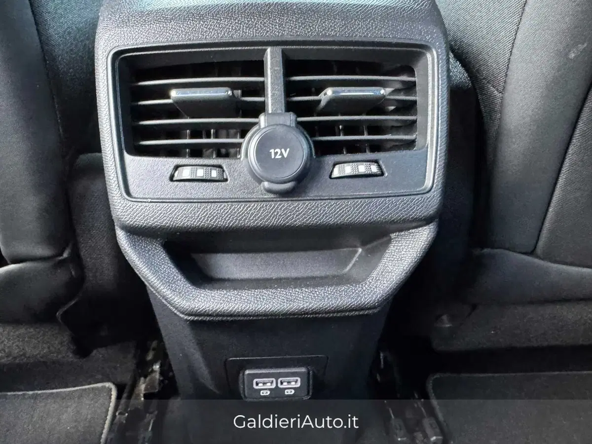 Peugeot 3008 usata a Salerno (17)
