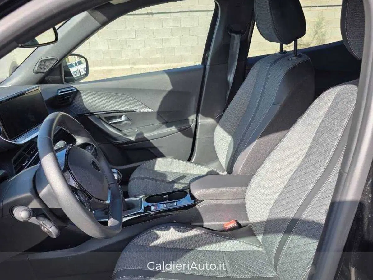 Peugeot 2008 usata a Salerno (9)