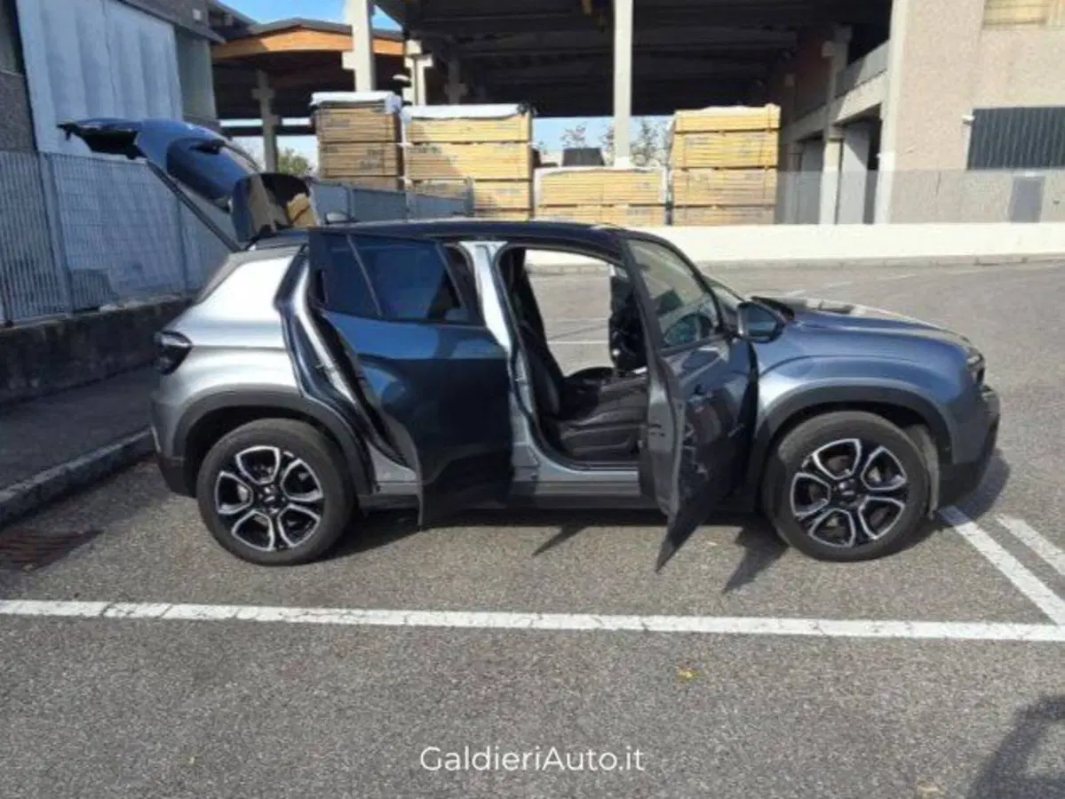 Jeep Avenger usata a Salerno (12)