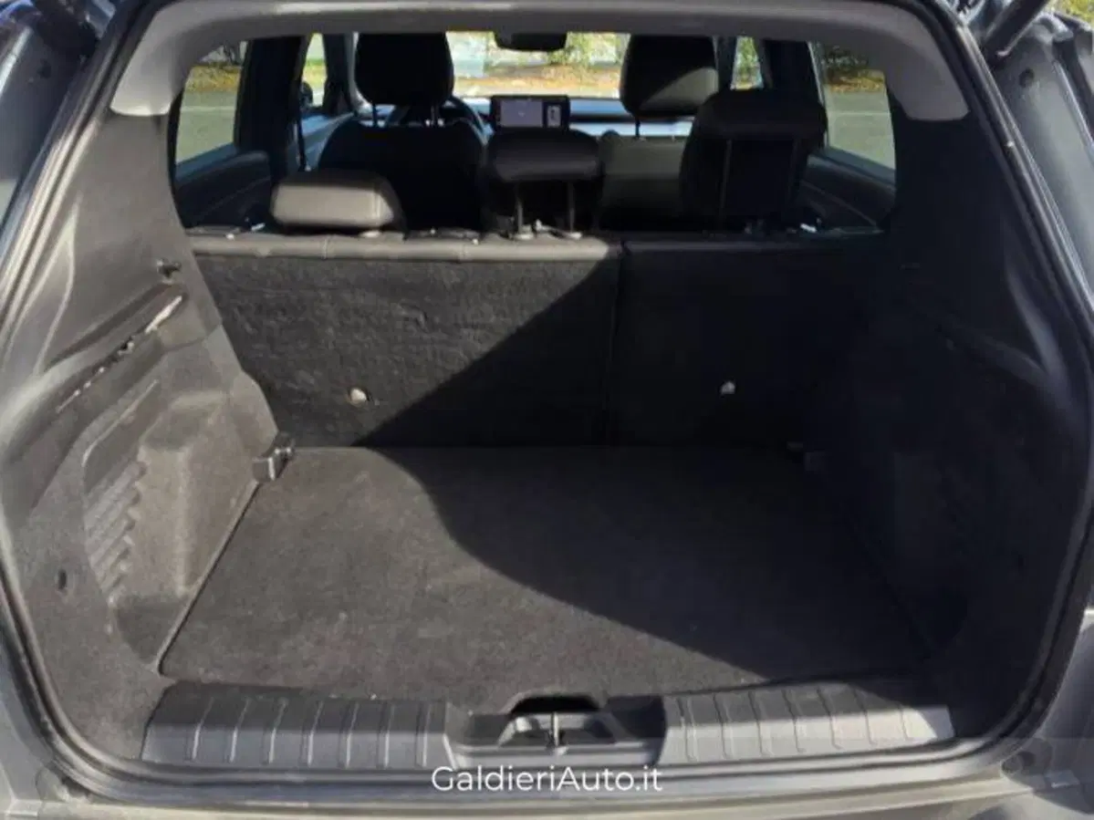 Jeep Avenger usata a Salerno (15)